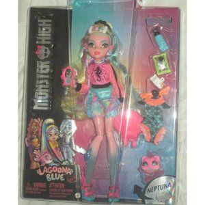 2022 Monster High Lagoona Blue G3 Reboot Doll w pet Neptuna